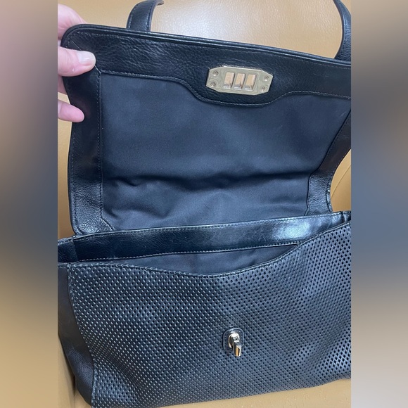Rebecca Minkoff - Gorgeous Black leather Bag, Gold hardware, Crossbody Strap - Picture 14 of 14